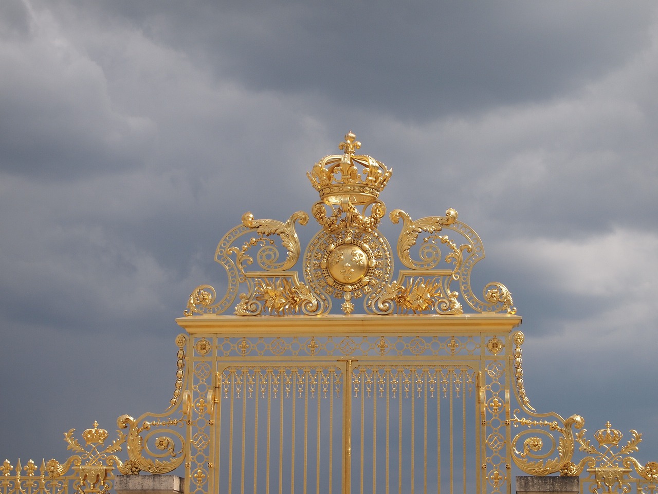 versailles gate versailles golden gate golden gate paris free photo