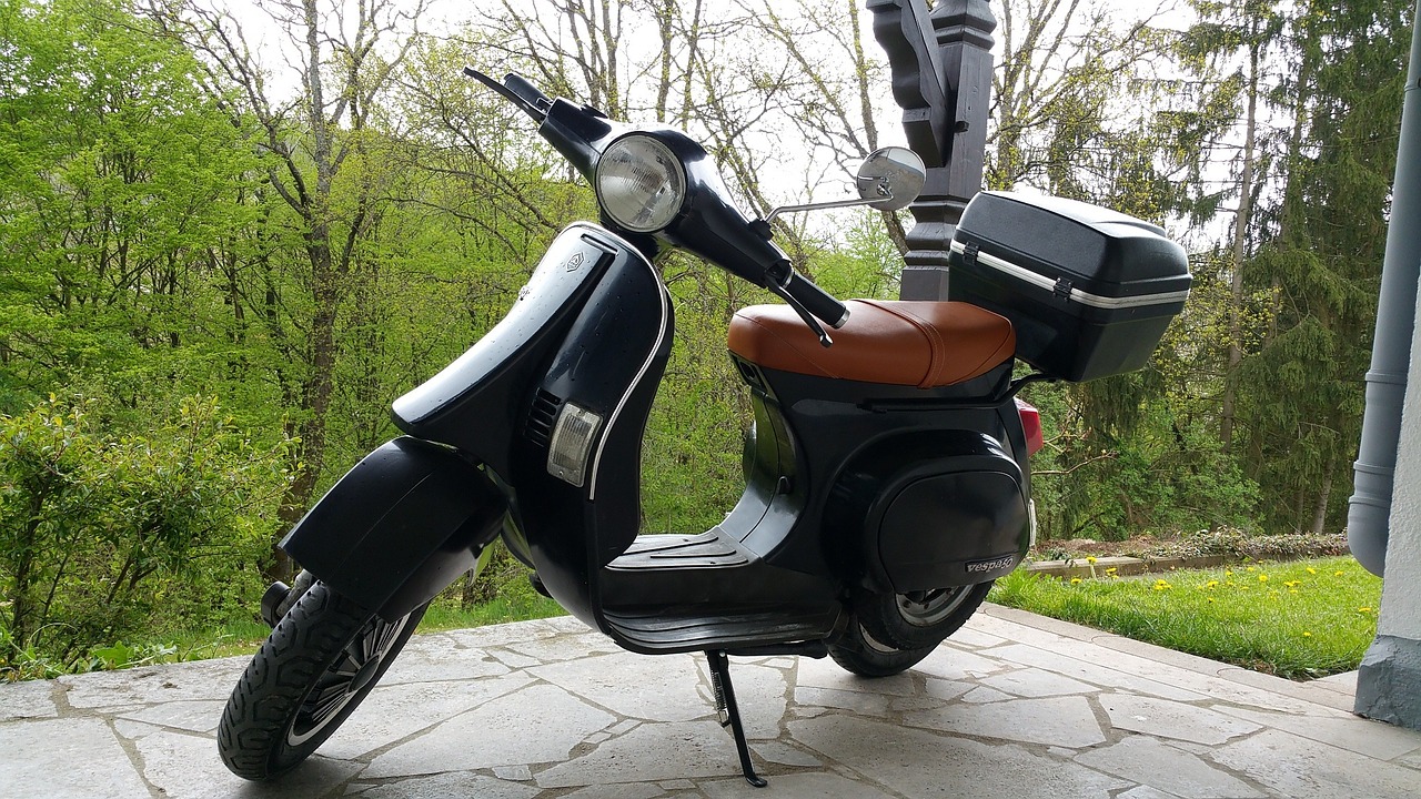 vespa piaggo cult free photo