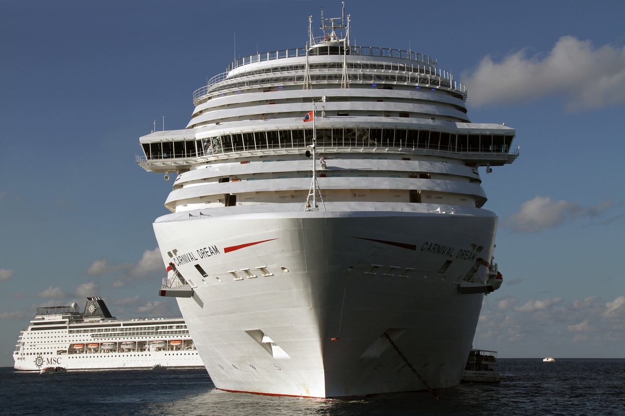 vessels  ship  cruises free photo