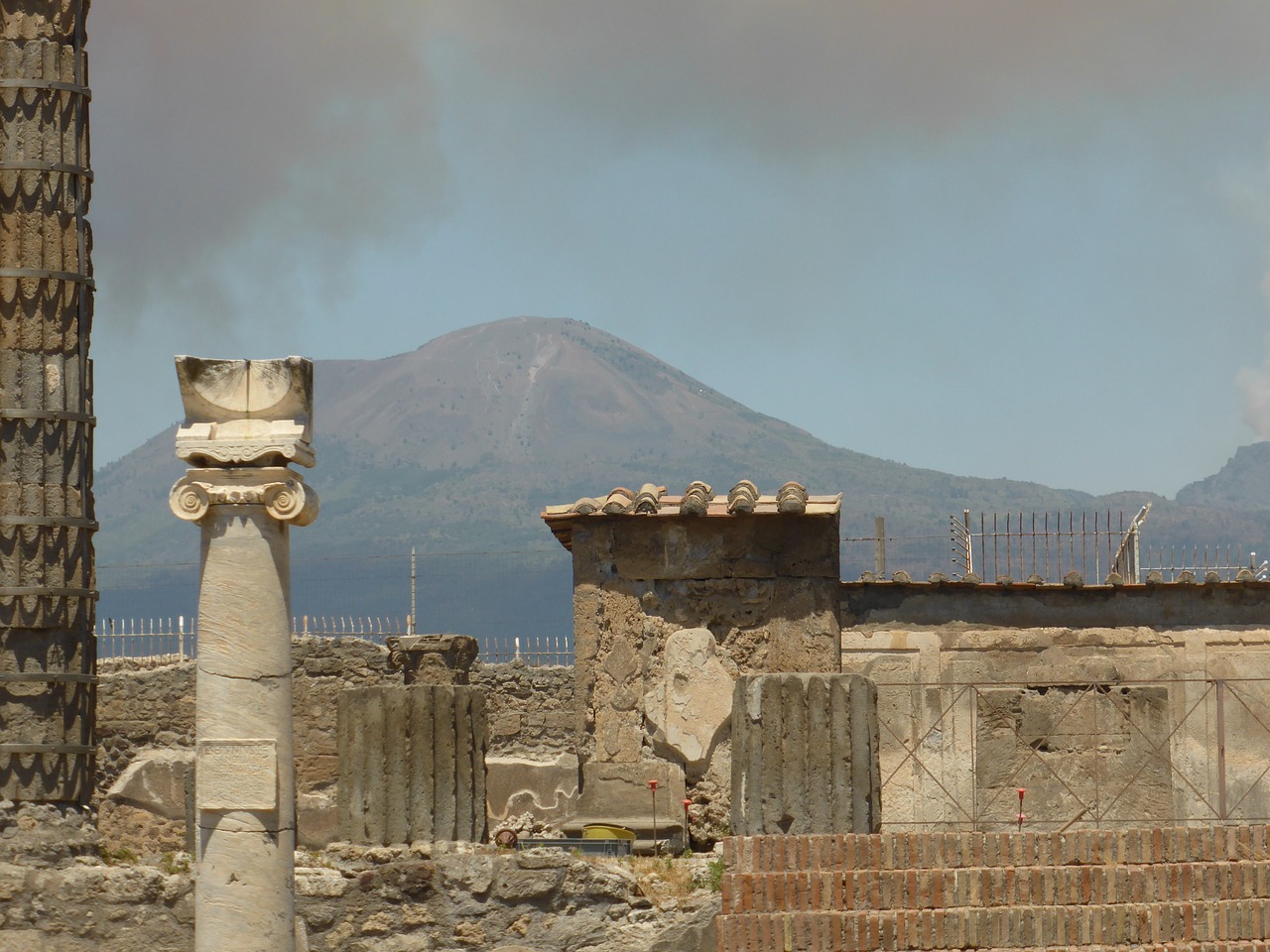 vesuvius pompeii italy free photo