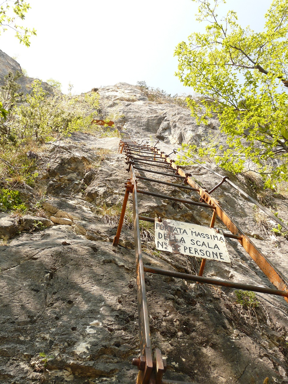 via dell'amicizia climbing platform system leiterweg free photo