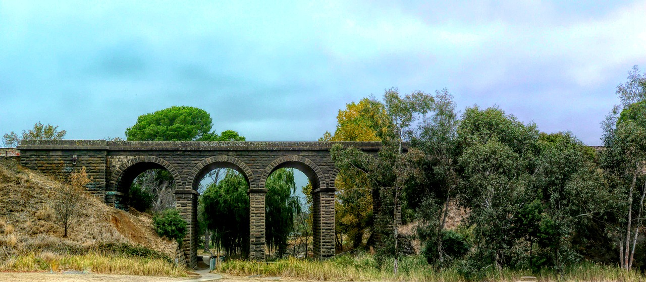 viaduct  railway  architecture free photo