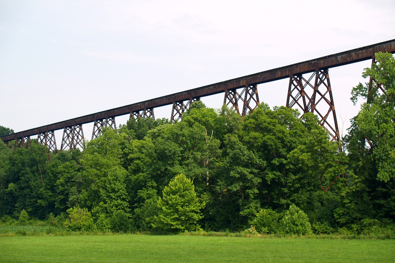 viaduct railroad trestle free photo