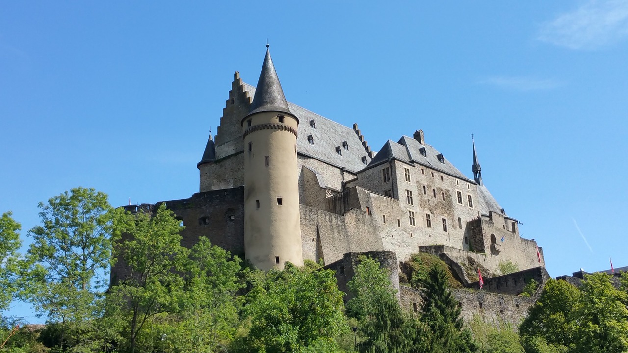 vianden castle luxembourg free photo