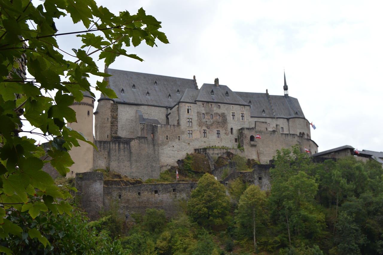 vianden  castle  luxembourg free photo