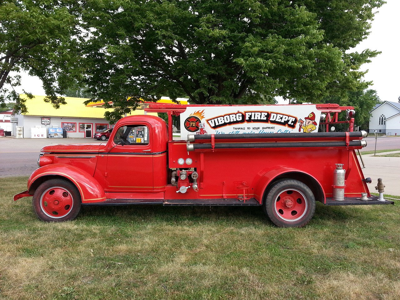 viborg fire department old fire truck free photo