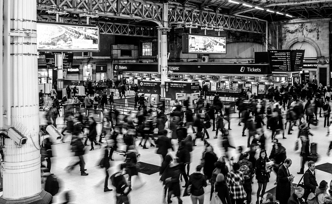 victoria station busy people free photo