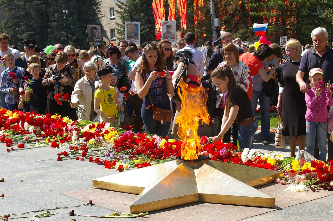 victory day obninsk the eternal flame free photo