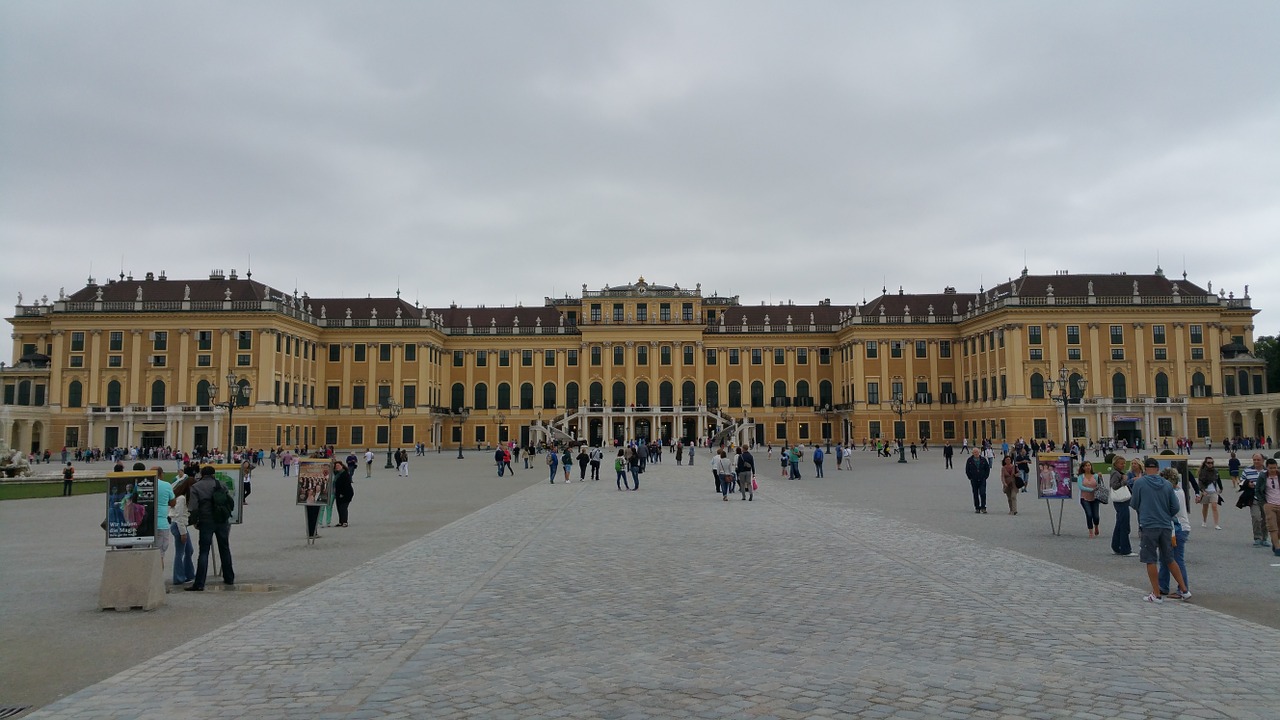 vienna palace schönbrunn free photo