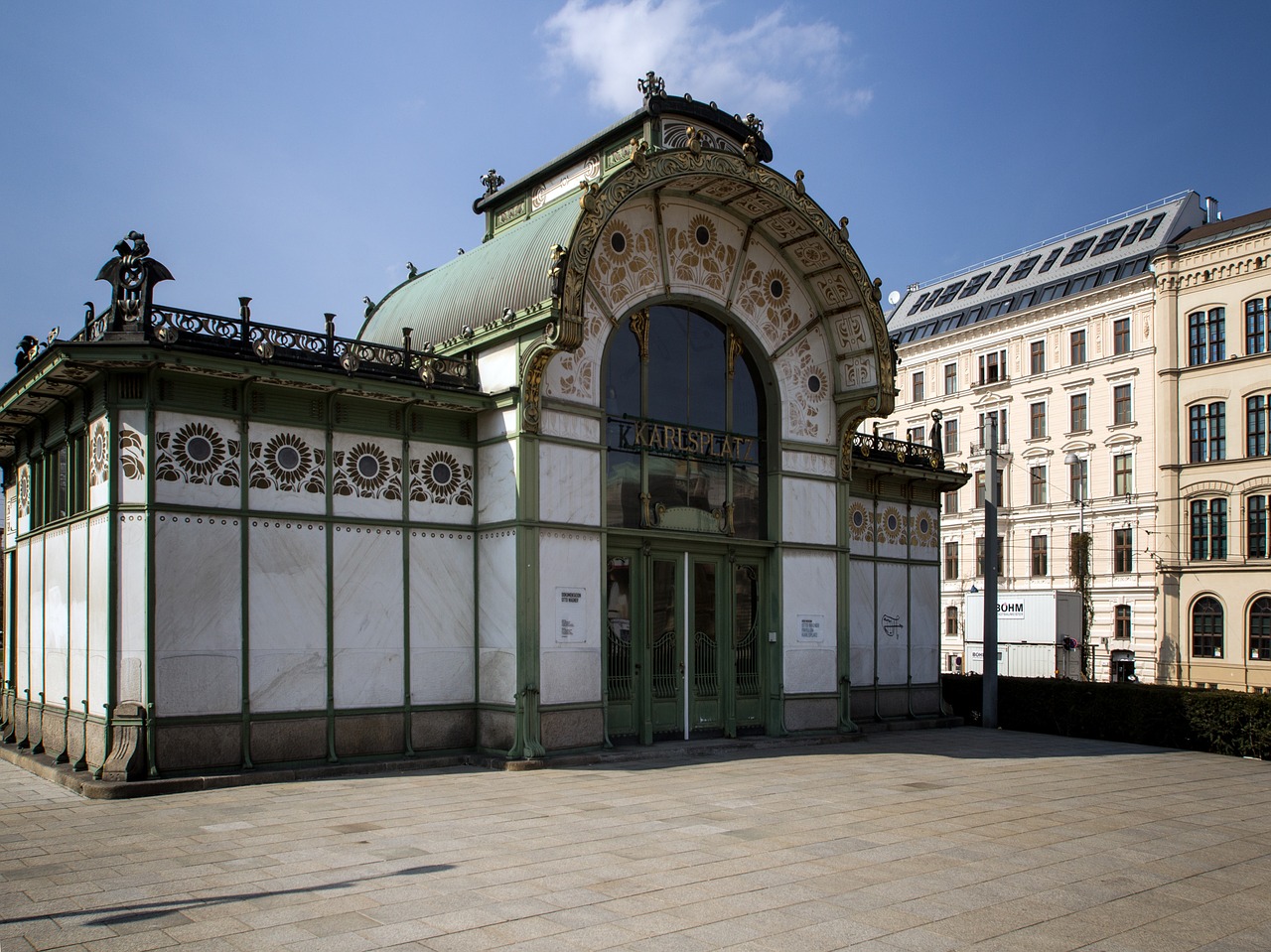 vienna charles square building free photo