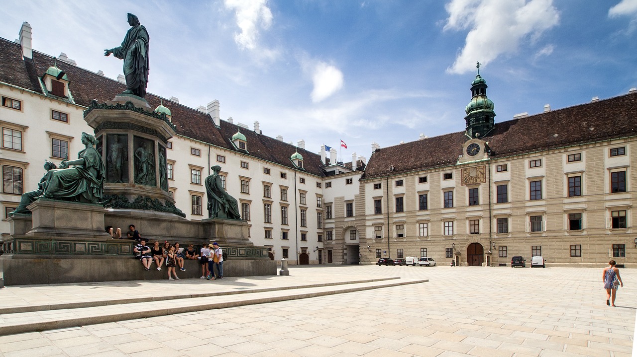 vienna hofburg imperial palace architecture free photo