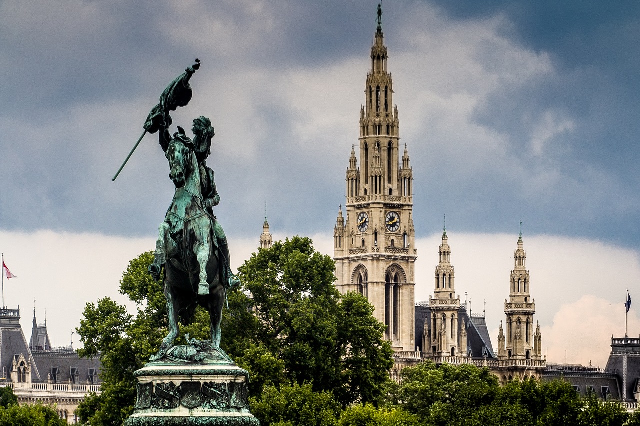 vienna heldenplatz town hall free photo