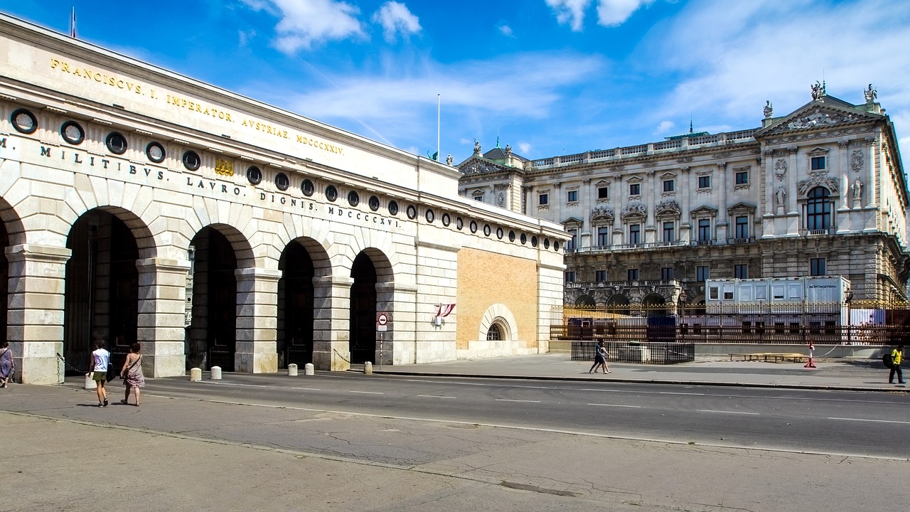 vienna hofburg imperial palace input free photo