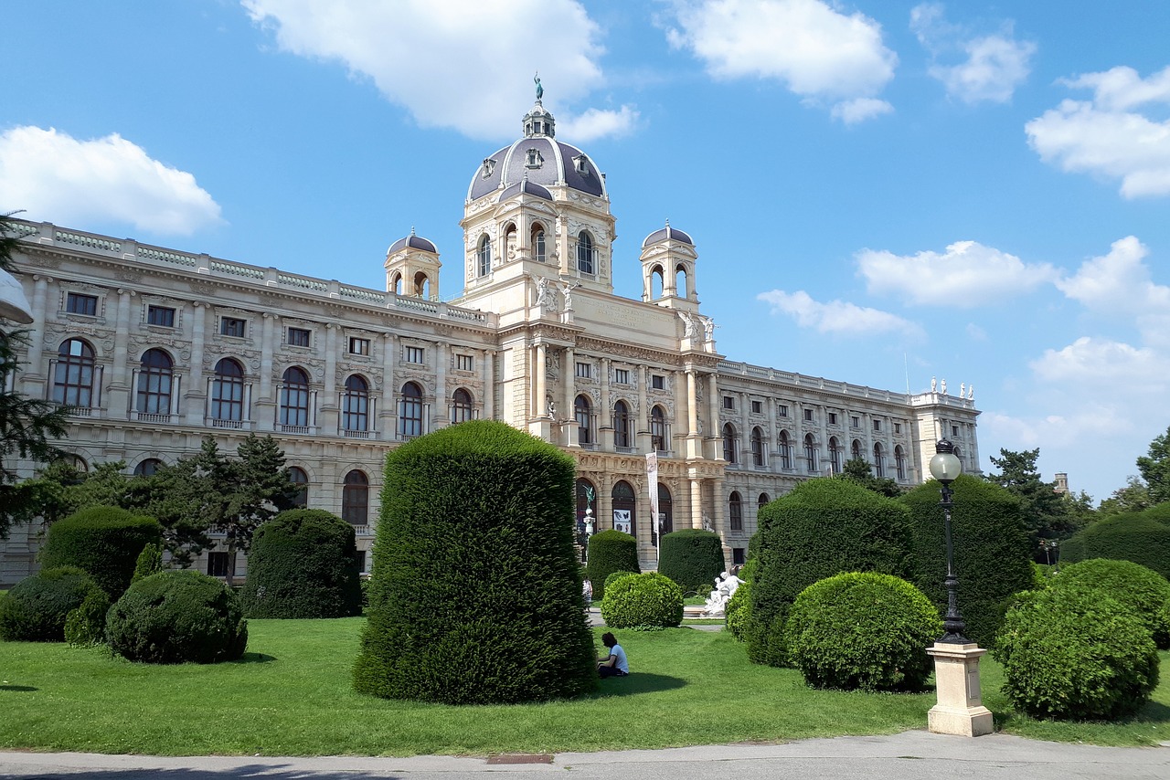 vienna  places of interest  museum free photo