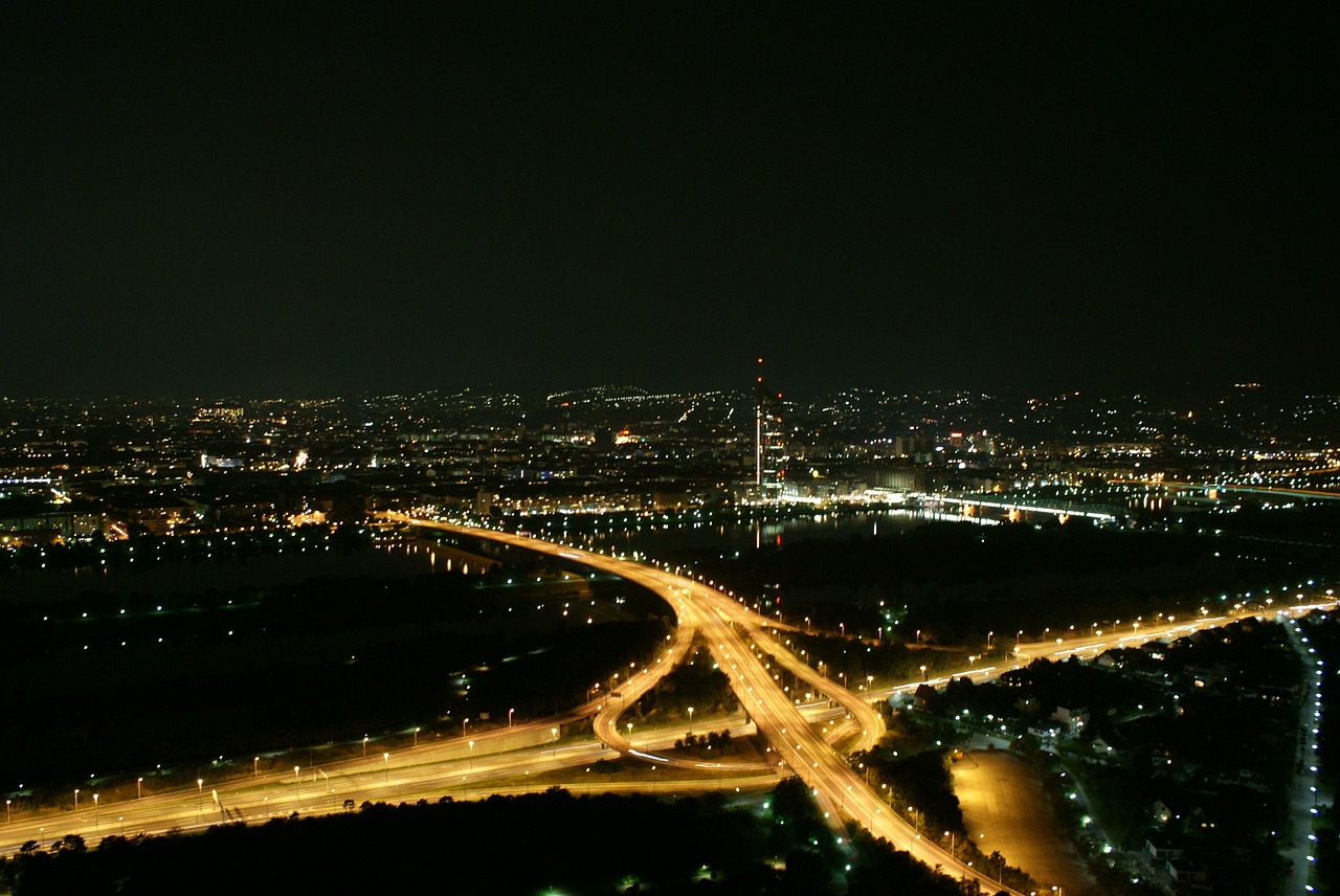 vienna skyline donauturm free photo