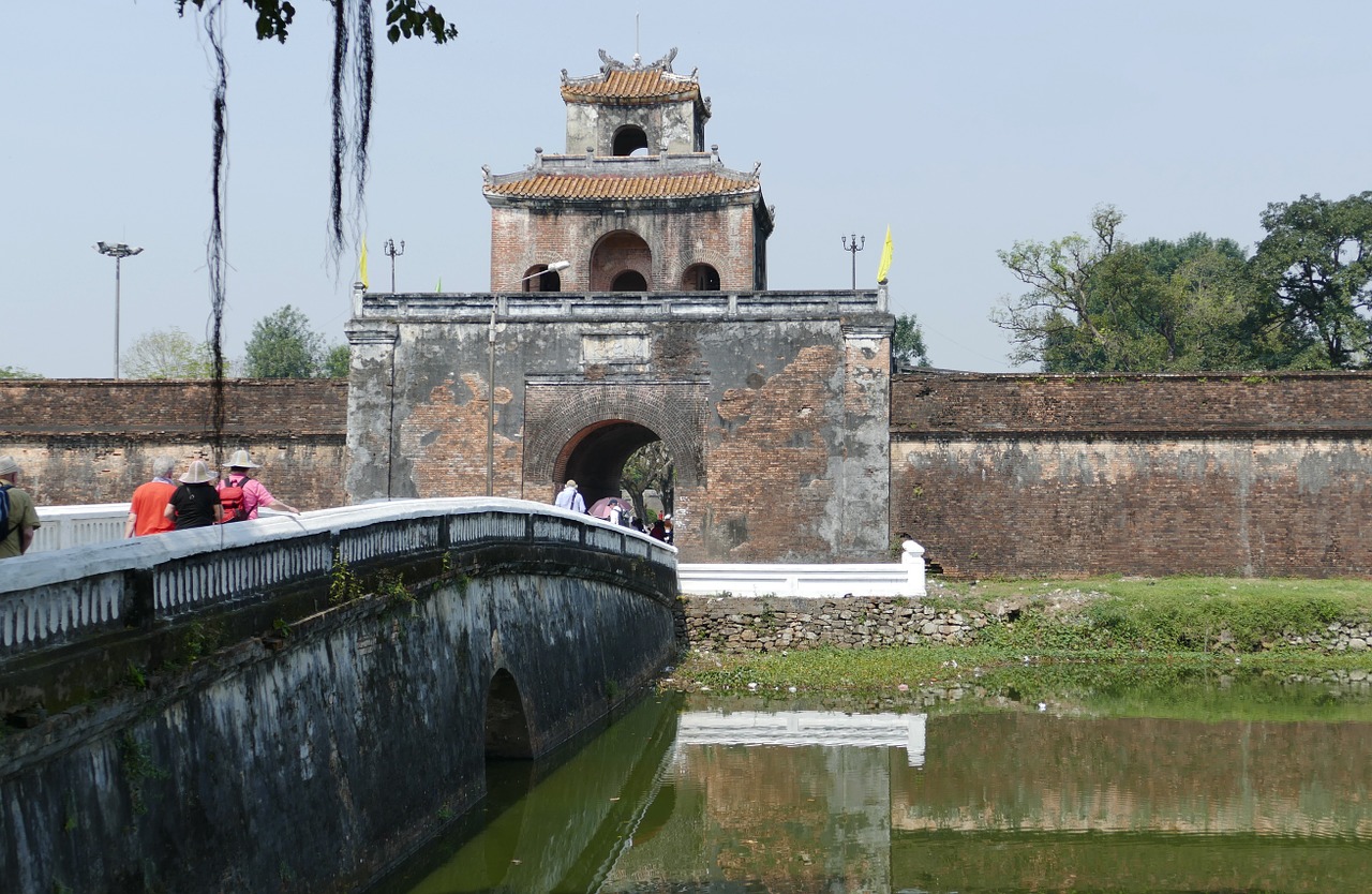 vietnam hue palace free photo