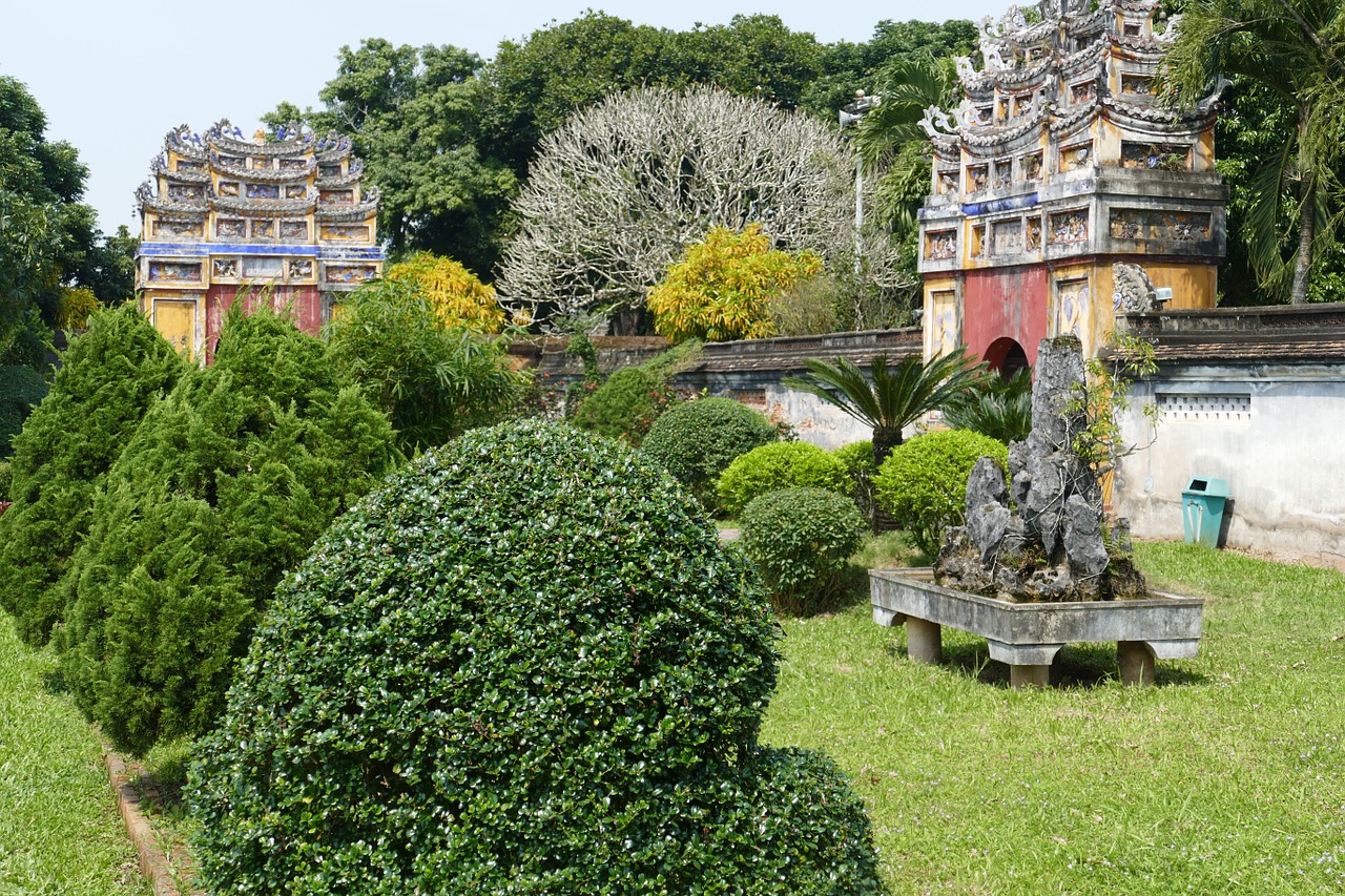 vietnam hue palace free photo