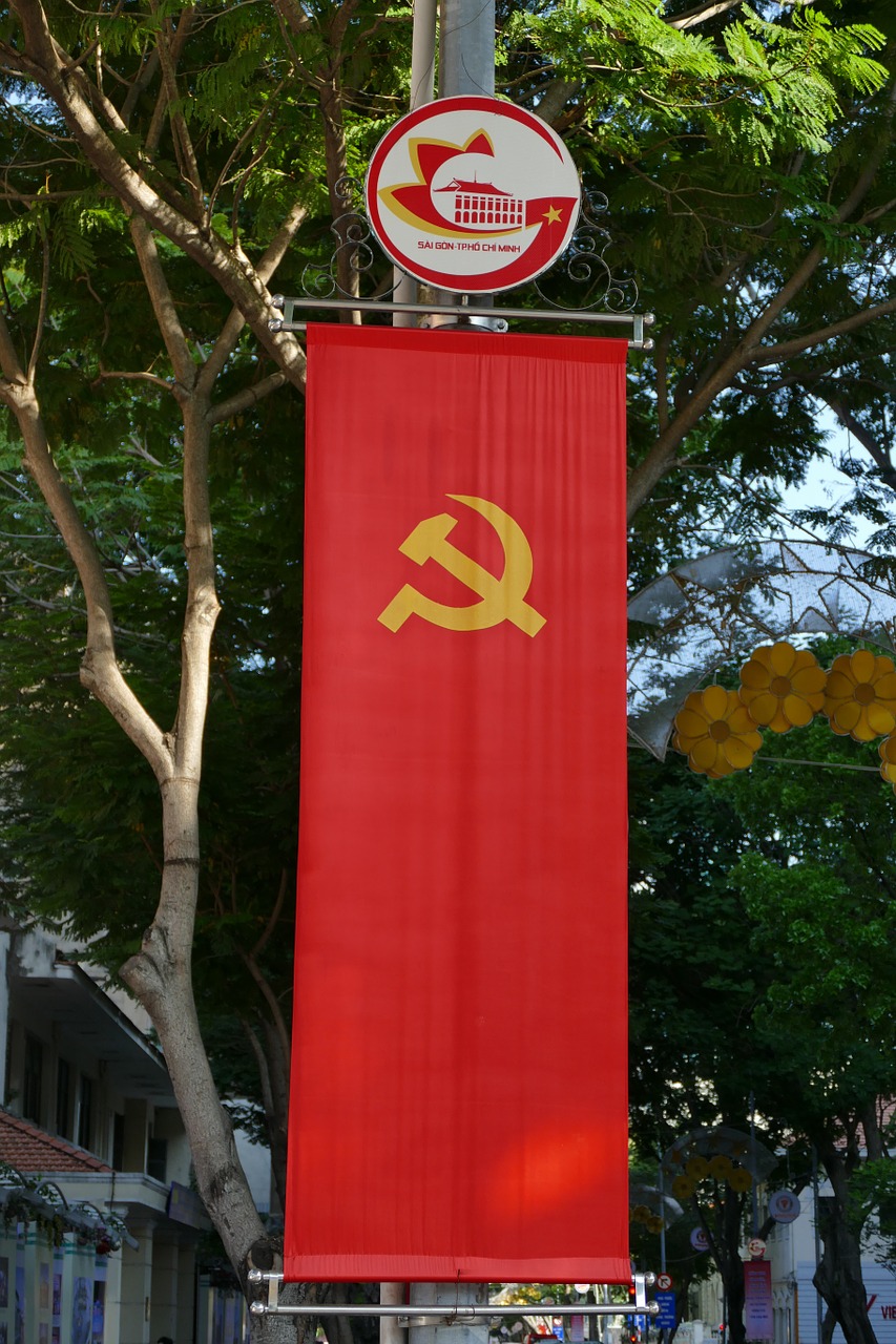 vietnam saigon flag free photo