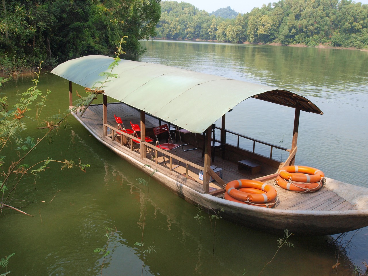 vietnam lake boat free photo