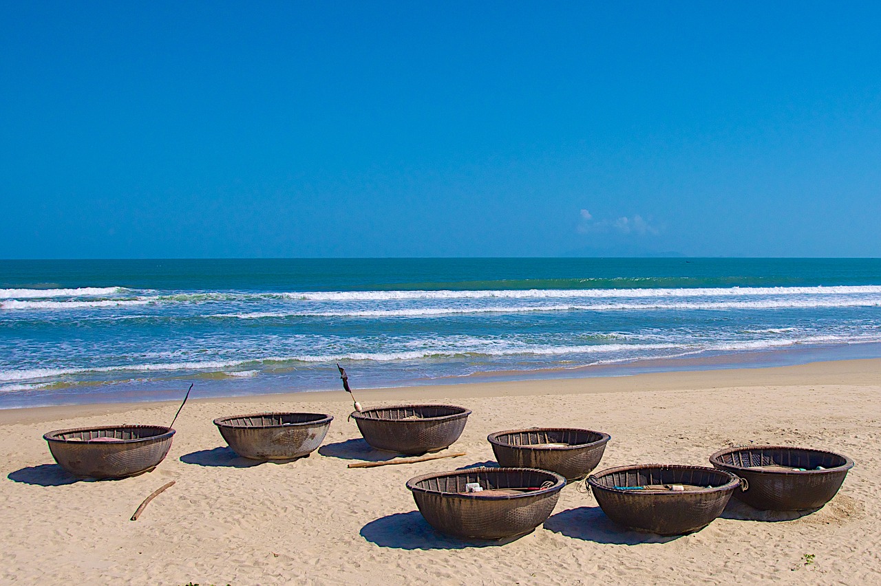 vietnam fishing boats nyanchang free photo