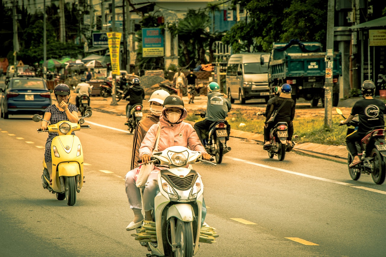 vietnam  motorcycles  transport free photo