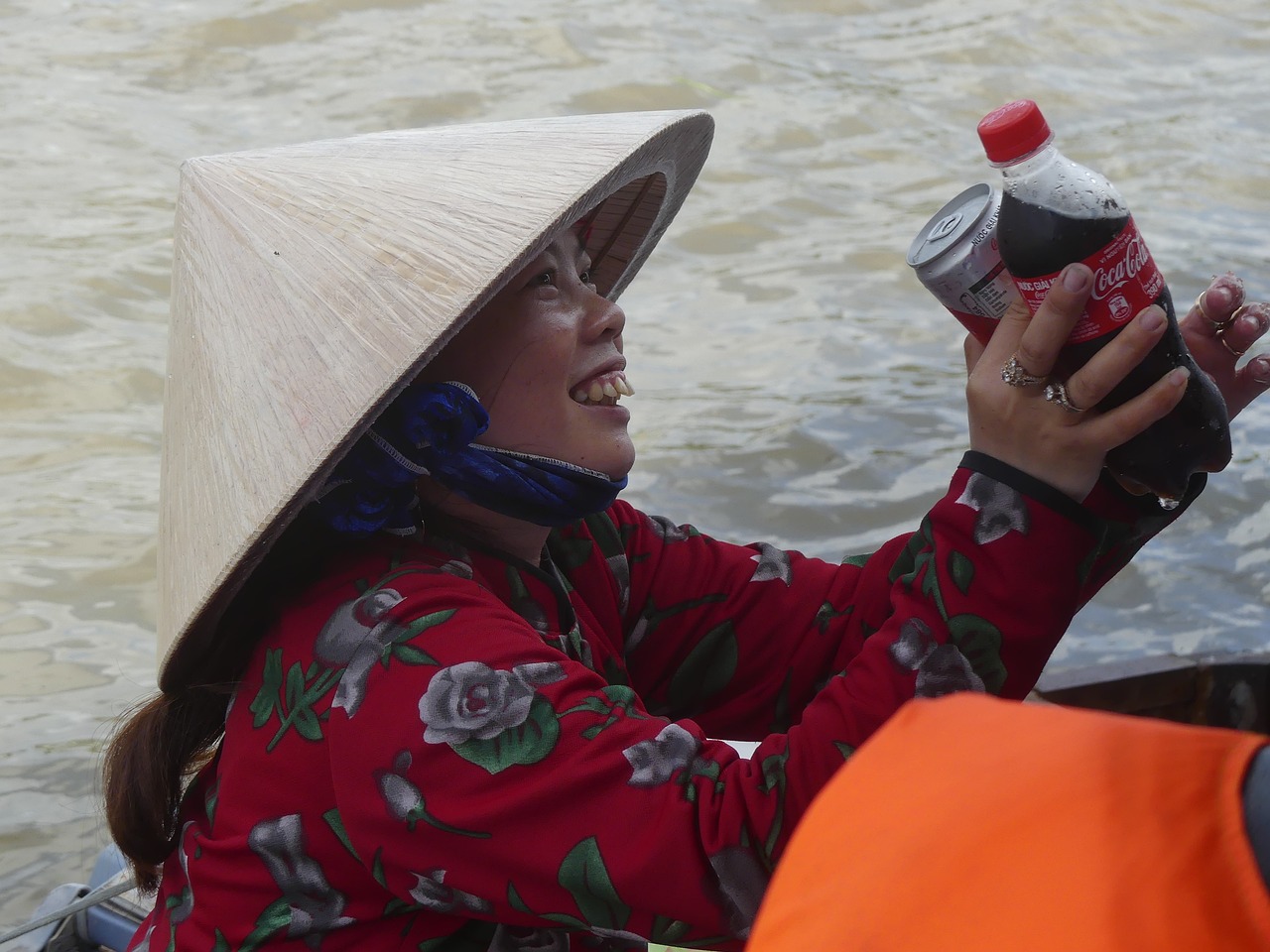 vietnam  floating market  boat free photo