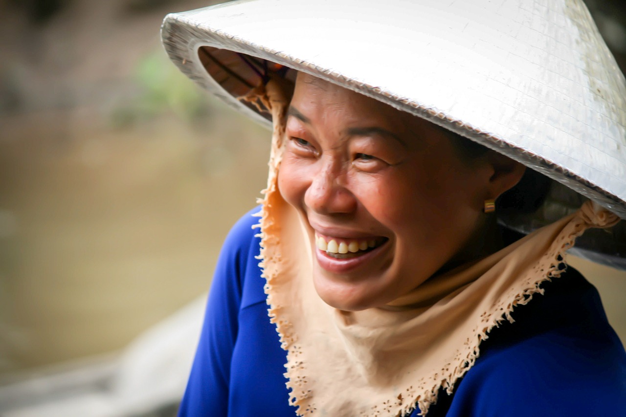 vietnam woman smile free photo