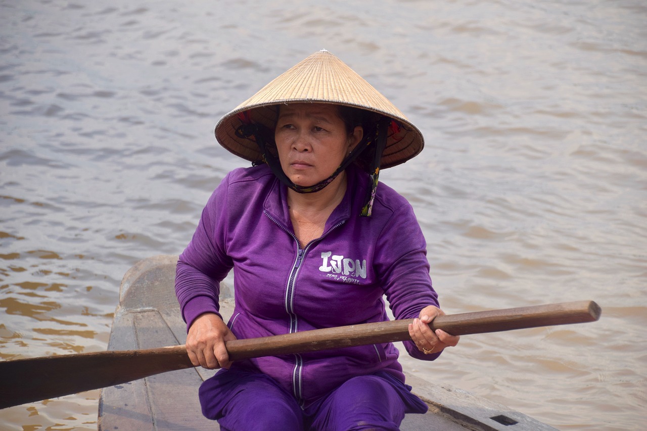 vietnamese lady vietnamese boat mekong river free photo