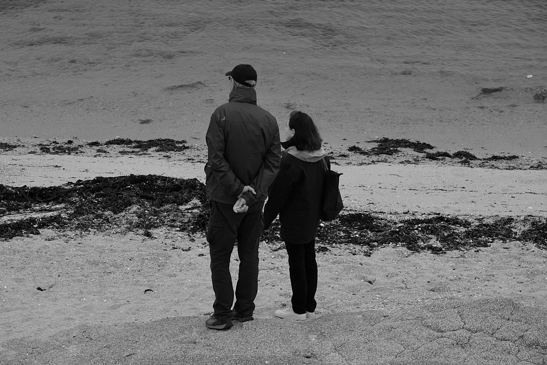couples black white discussion free photo