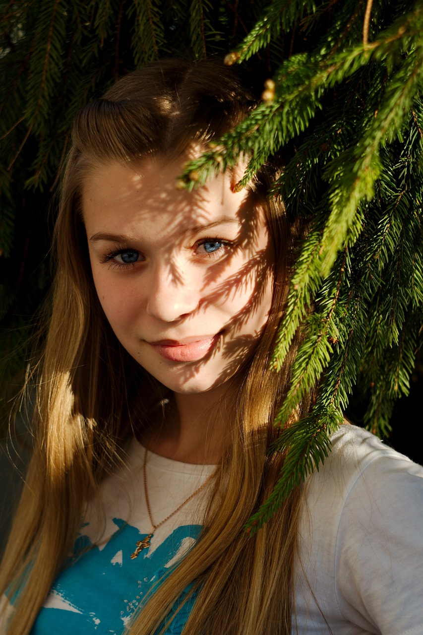 girl eyes portrait free photo