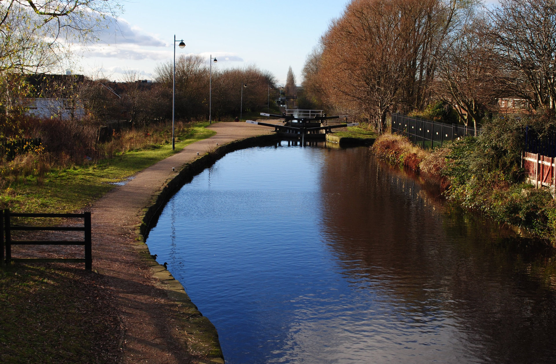 canal view lock free photo