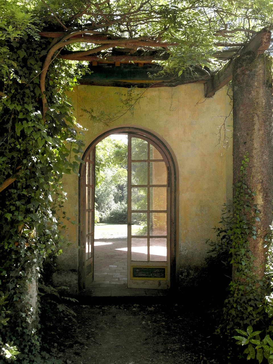 villa real tuscany italy free photo