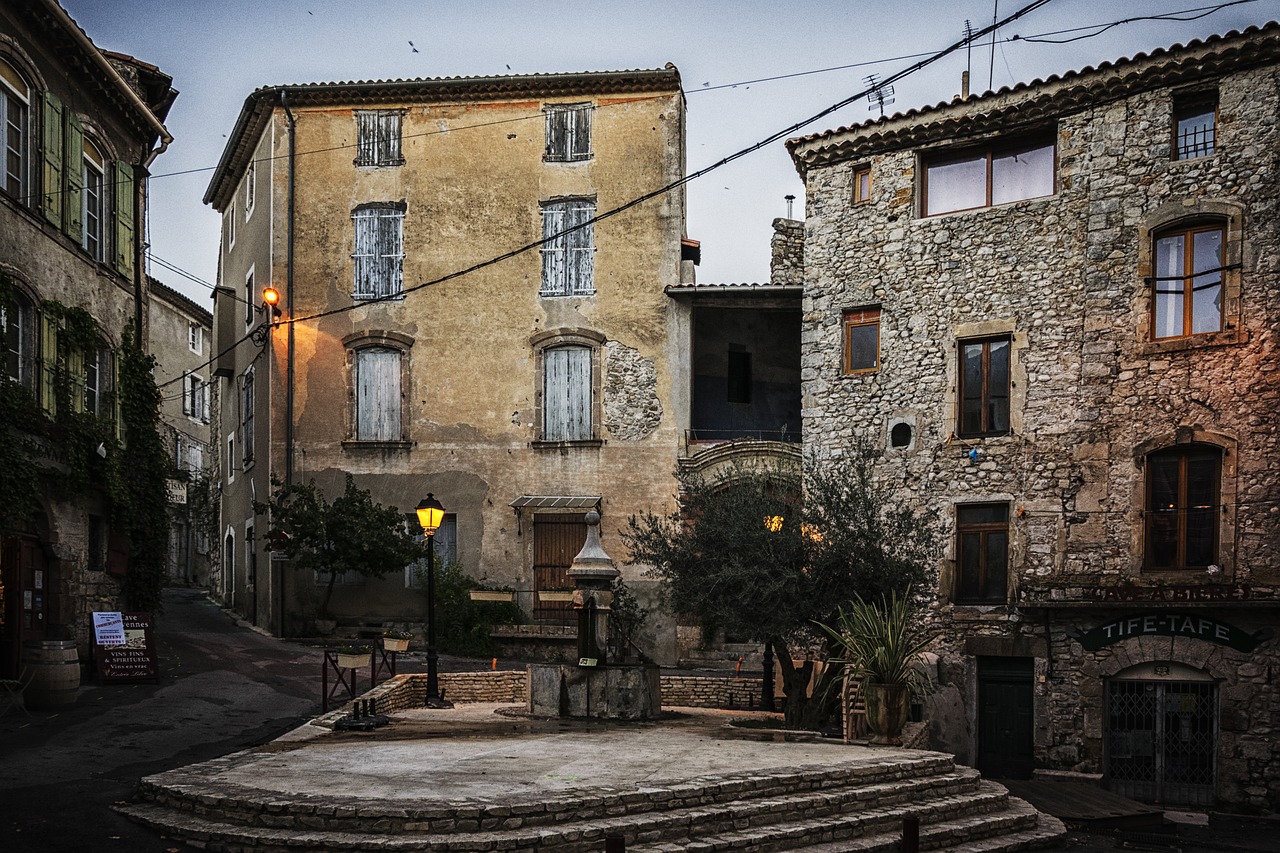 village south france free photo