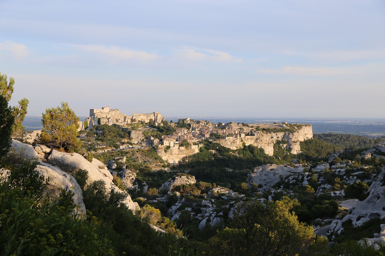 village lease-de-provence sunset free photo