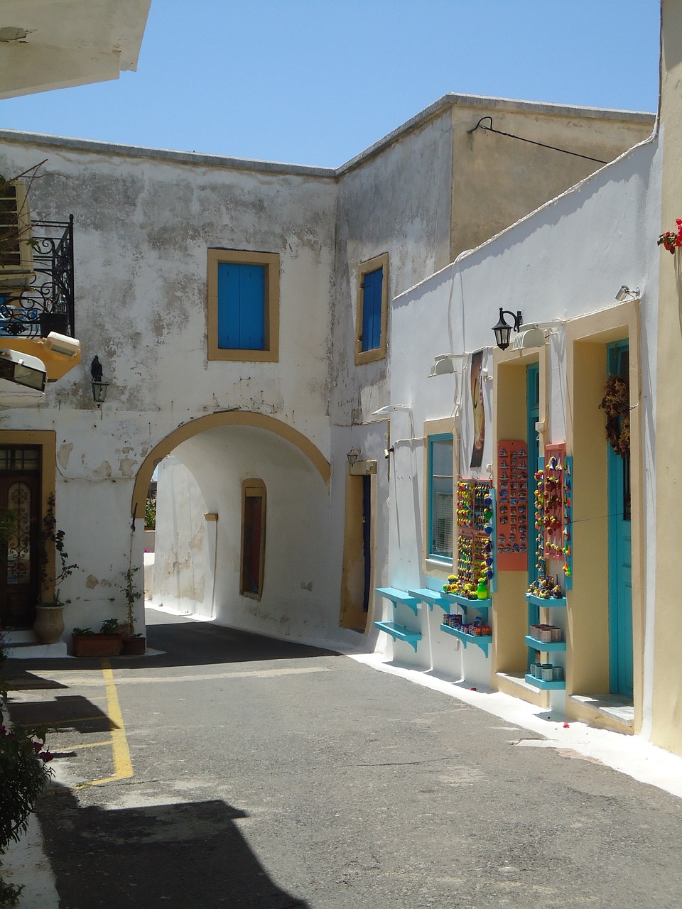 village kythira lane free photo