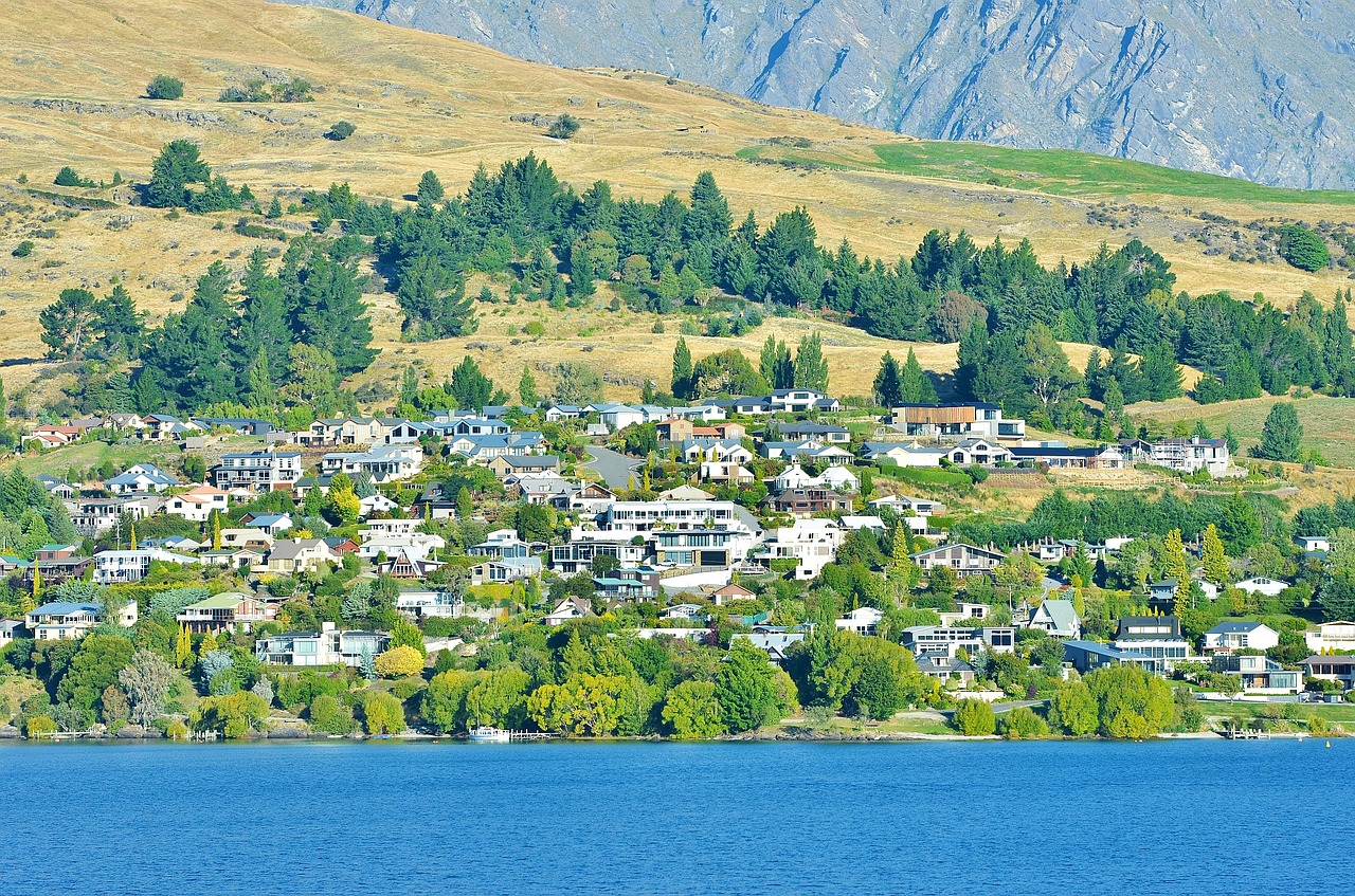 village lake the scenery free photo