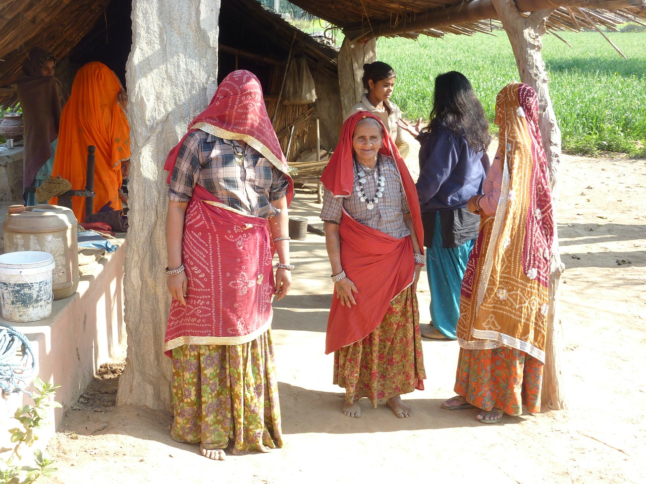 village india rajasthan women free photo