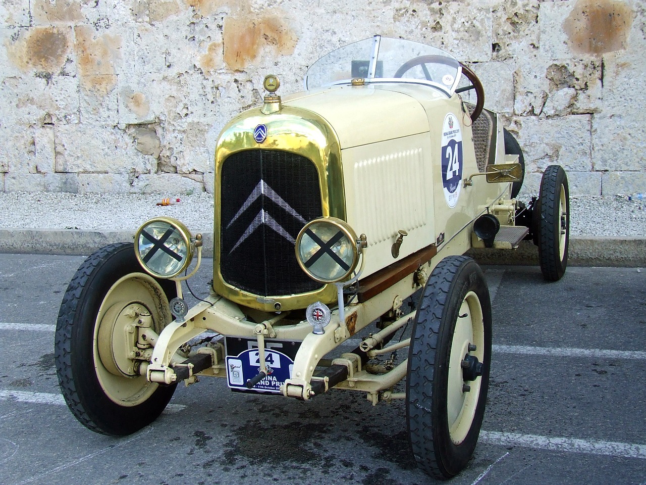 vintage car citroen free photo