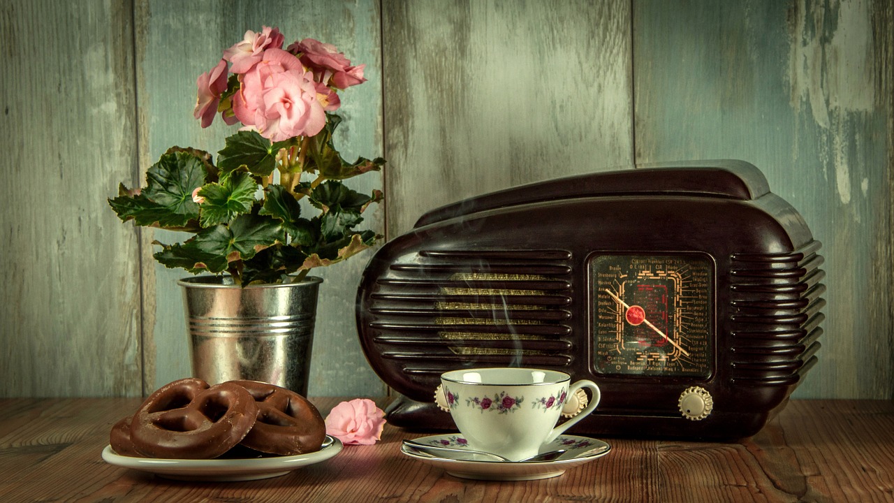 vintage retro radio free photo