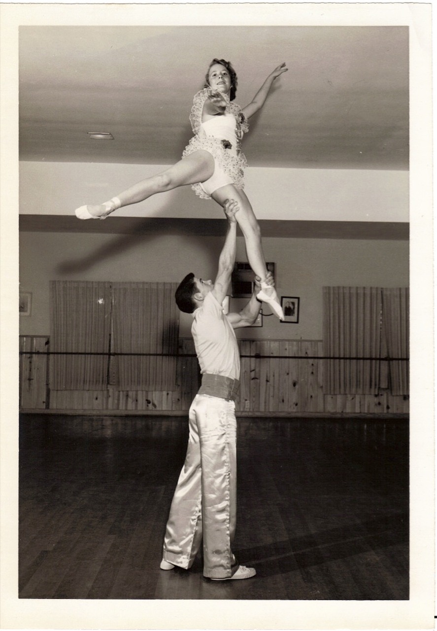vintage acrobatics dance free photo