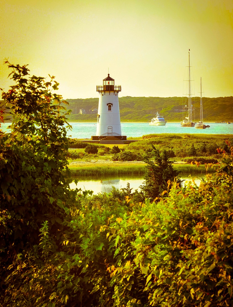 vintage lighthouse sea free photo