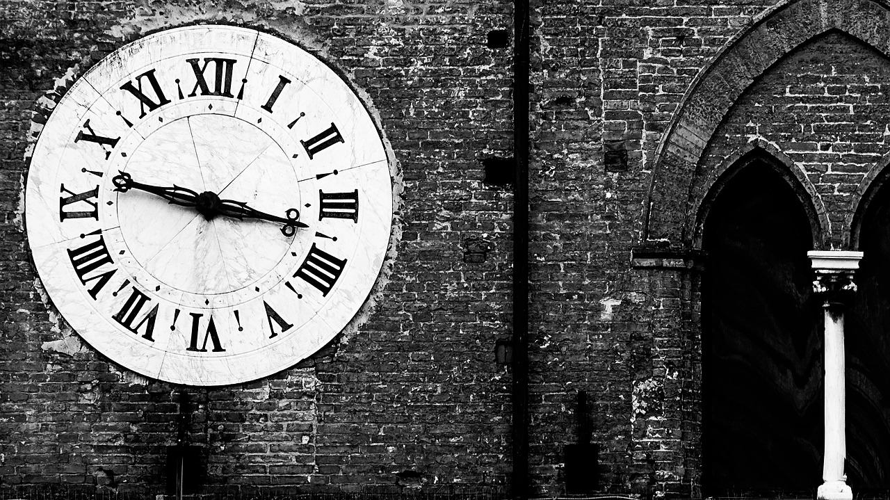 vintage clock architecture free photo