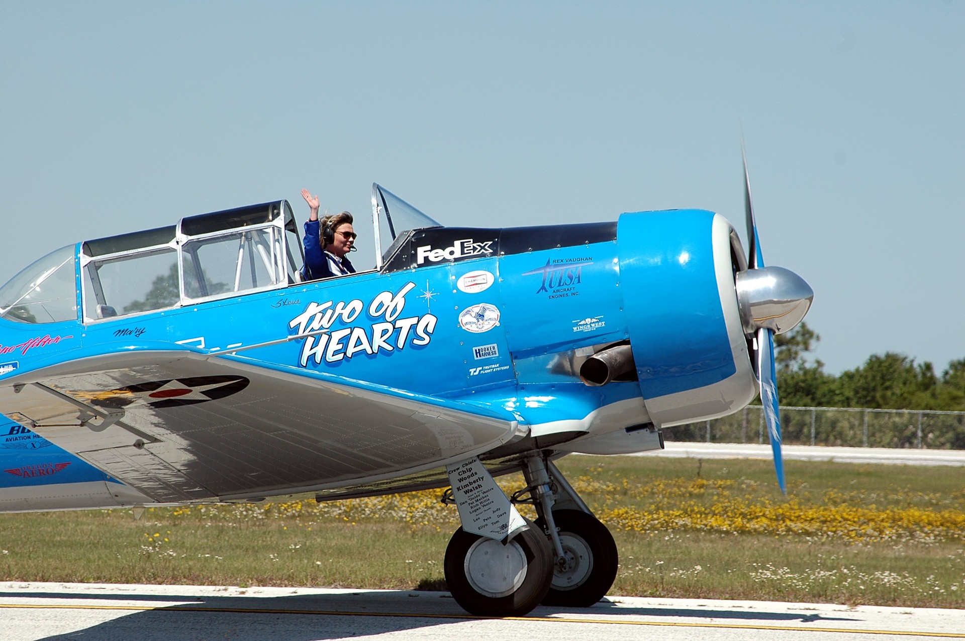 lady pilot airshow free photo