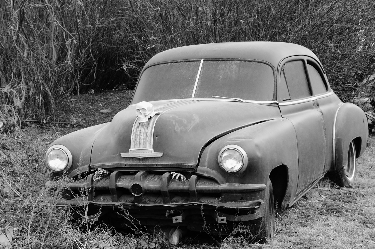vintage car goth skeleton free photo