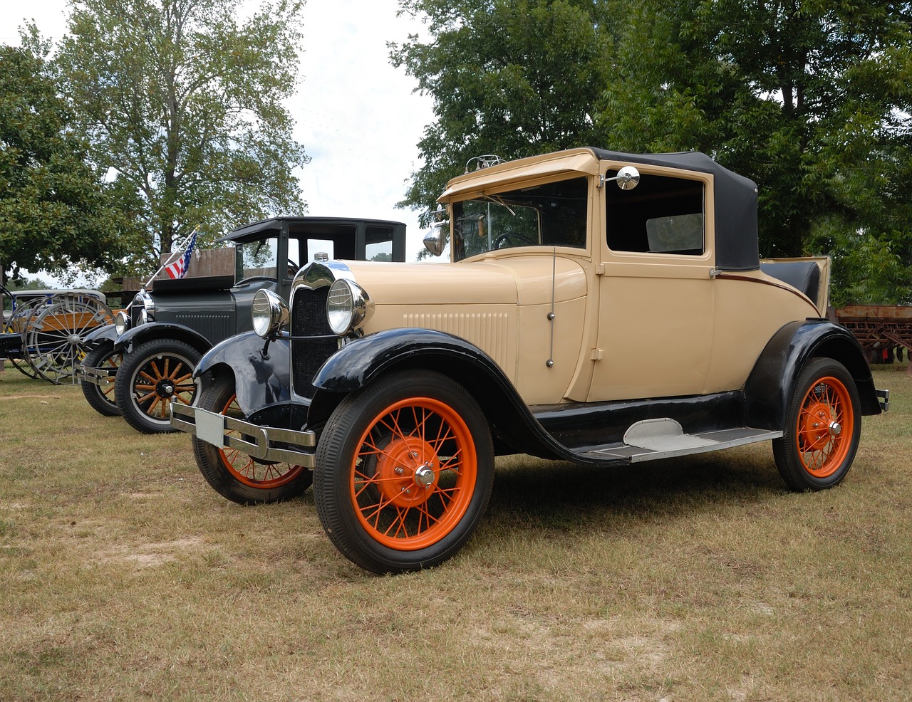 vintage car automobile antique free photo