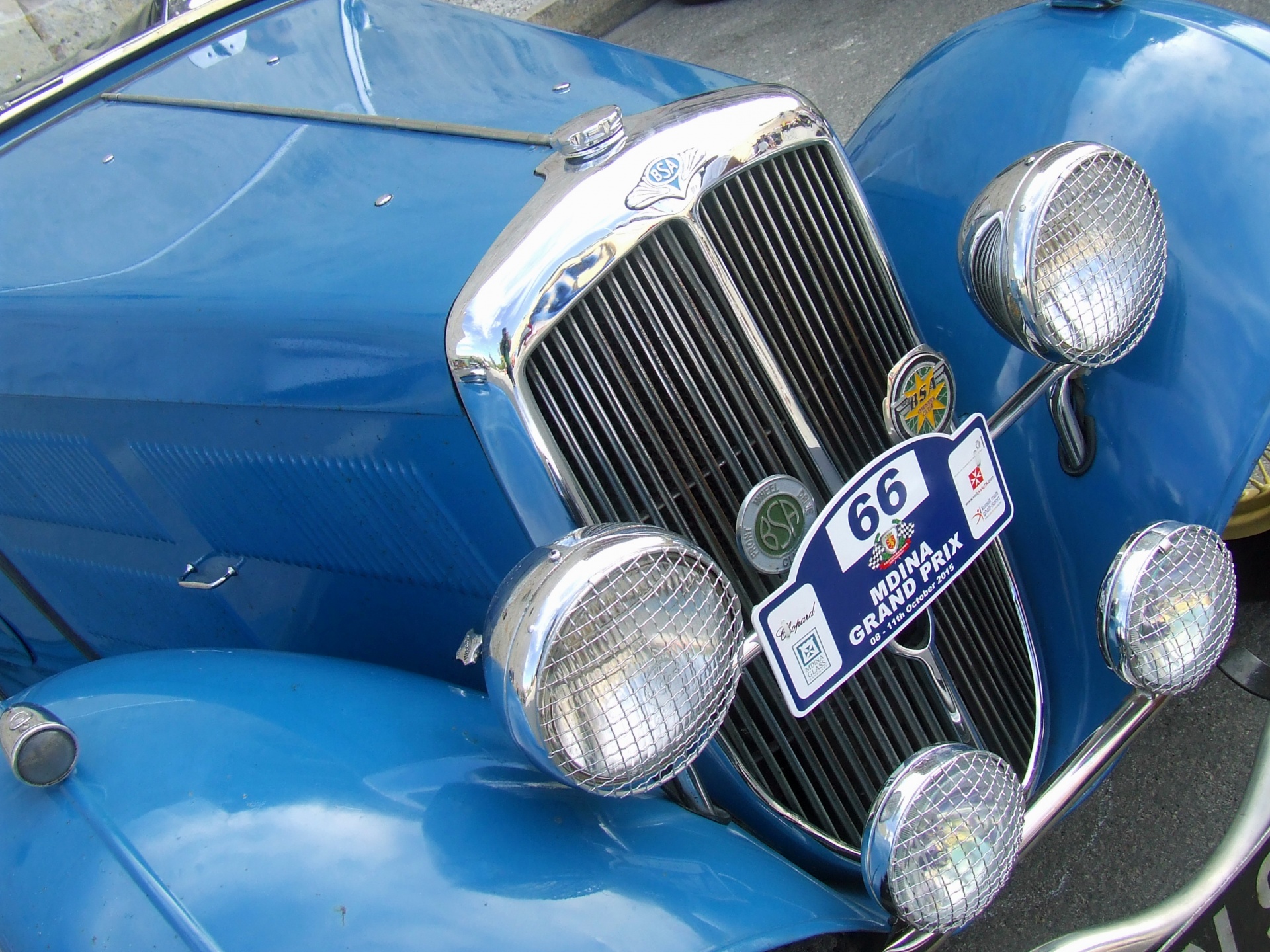vintage car classic car blue vintage car free photo