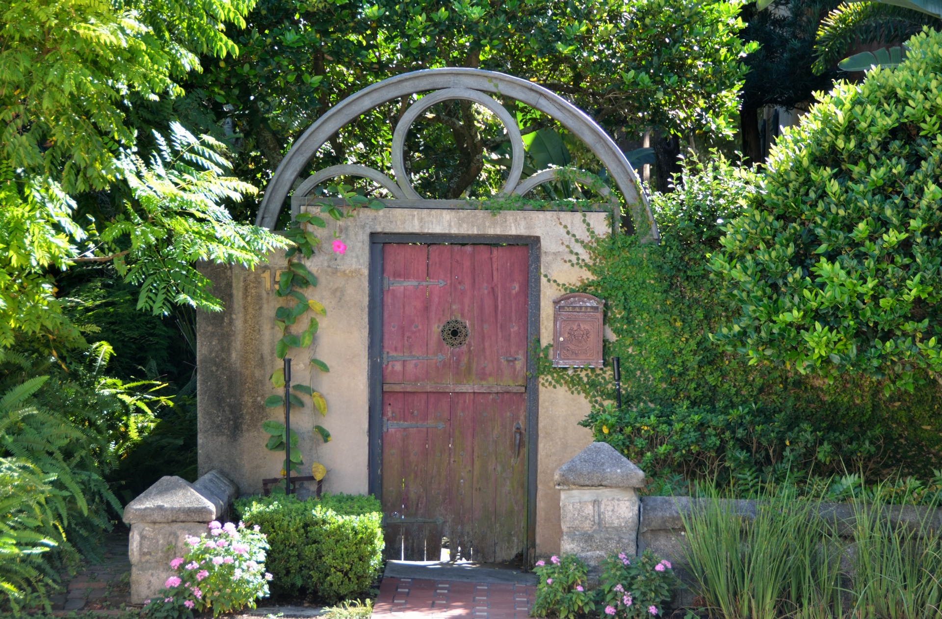 vintage door historic free photo