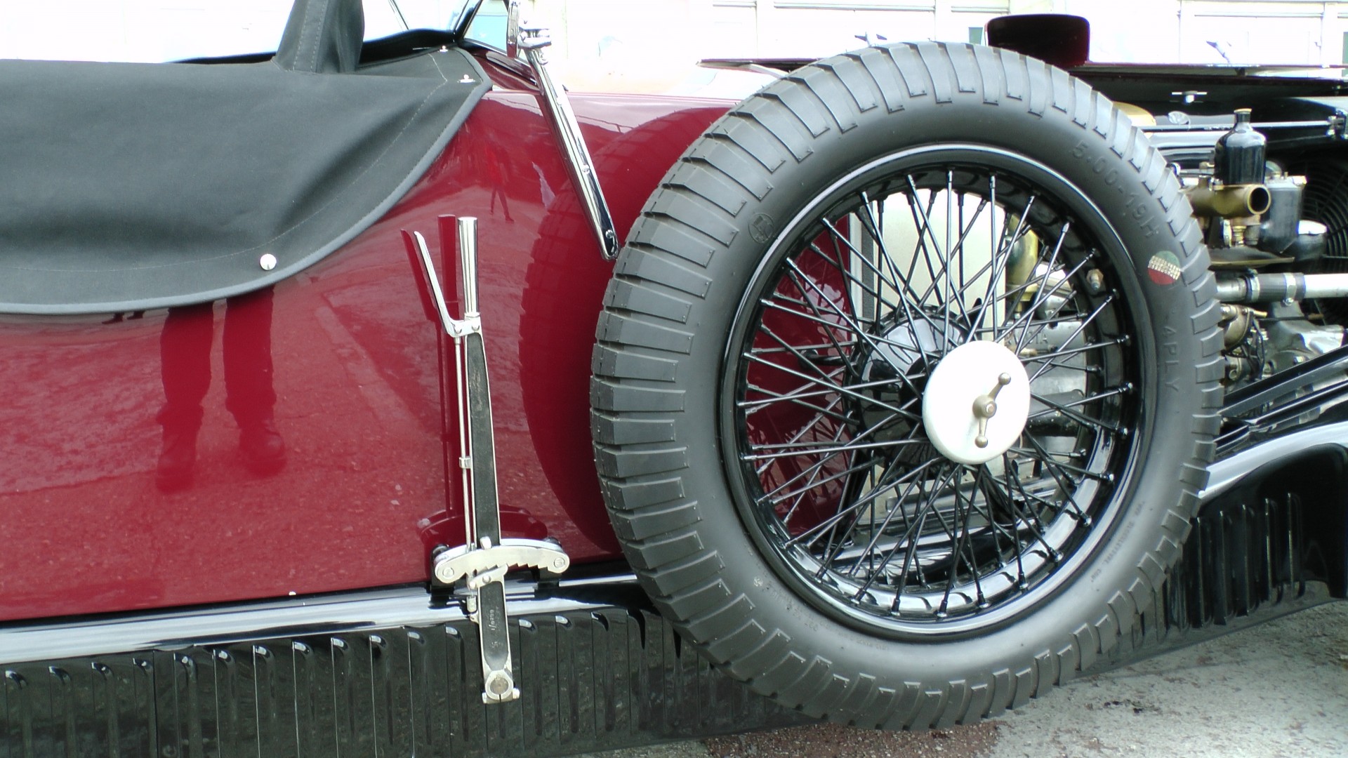 cars vintage invicta car spoked spare wheel spokes free photo