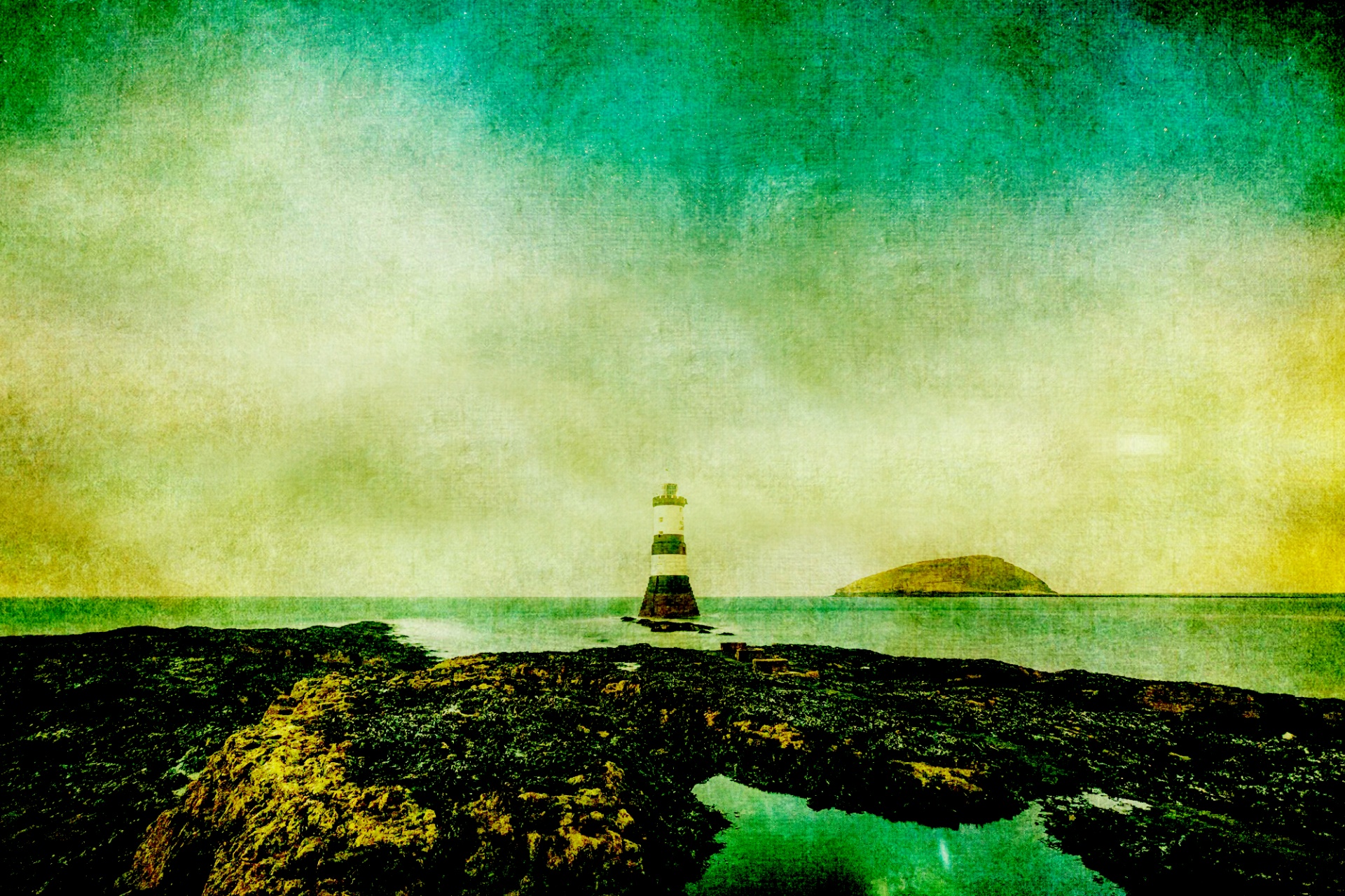 lighthouse vintage seascape free photo