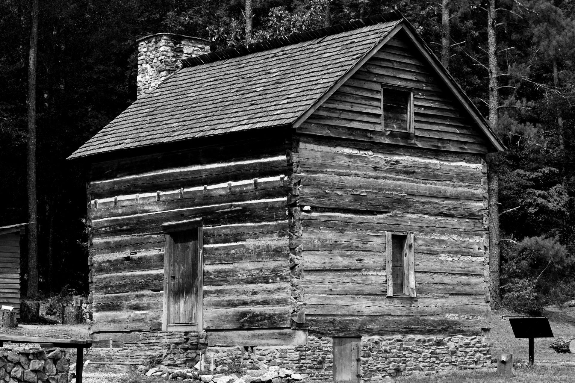 old log cabin wooden free photo